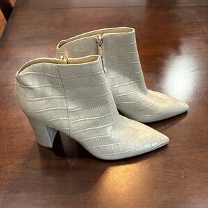 Marc Fisher Nude Beige  Side Zip Boots Women’s Size: 10